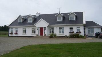 واجهة المنشأة