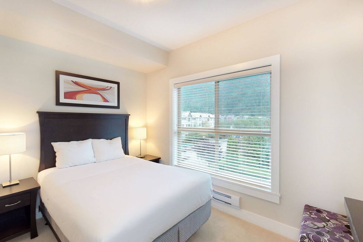 Kostenlose Babybetten, kostenloses WLAN, Bettwäsche