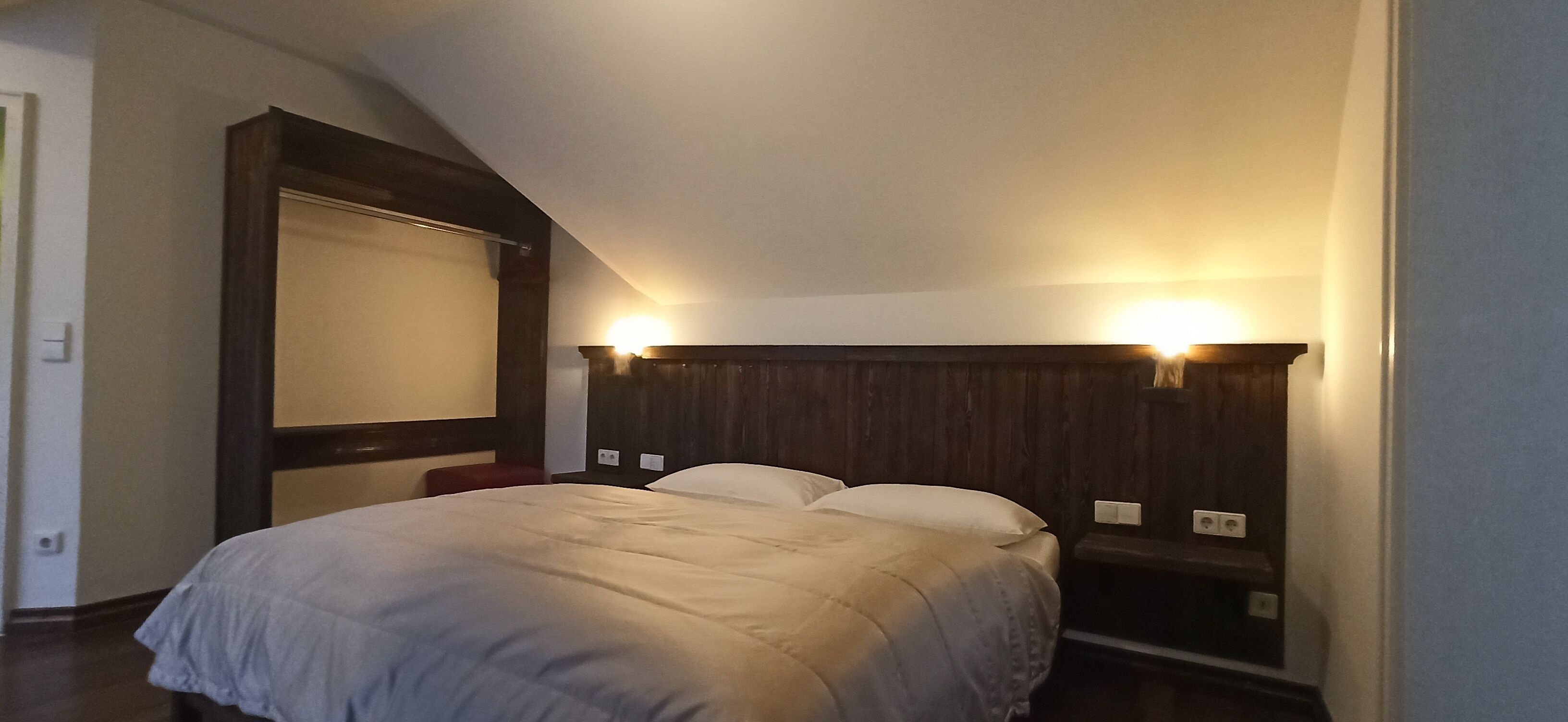 Hypoallergeen beddengoed, donzen dekbedden, een kluis op de kamer