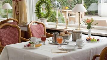 Inbegriffenes Frühstücksbuffet