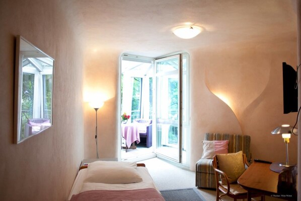 Hypo-allergenic bedding, individually decorated, desk, blackout curtains