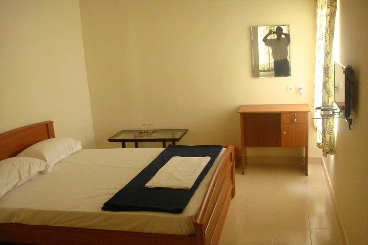 Habitación estándar (Non AC) | Escritorio, insonorización, camas extra y wifi gratis