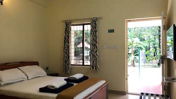 Chambre Deluxe (AC) | Bureau, chambres insonorisées, lits pliants/supplémentaires