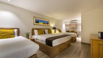 Vierbettzimmer | Hochwertige Bettwaren, kostenloses WLAN