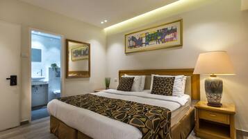 Premium bedding, free WiFi