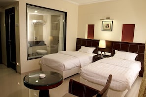 Club Double or Twin Room, 1 King Bed, City View | Premium bedding, in-room safe, desk, iron/ironing board