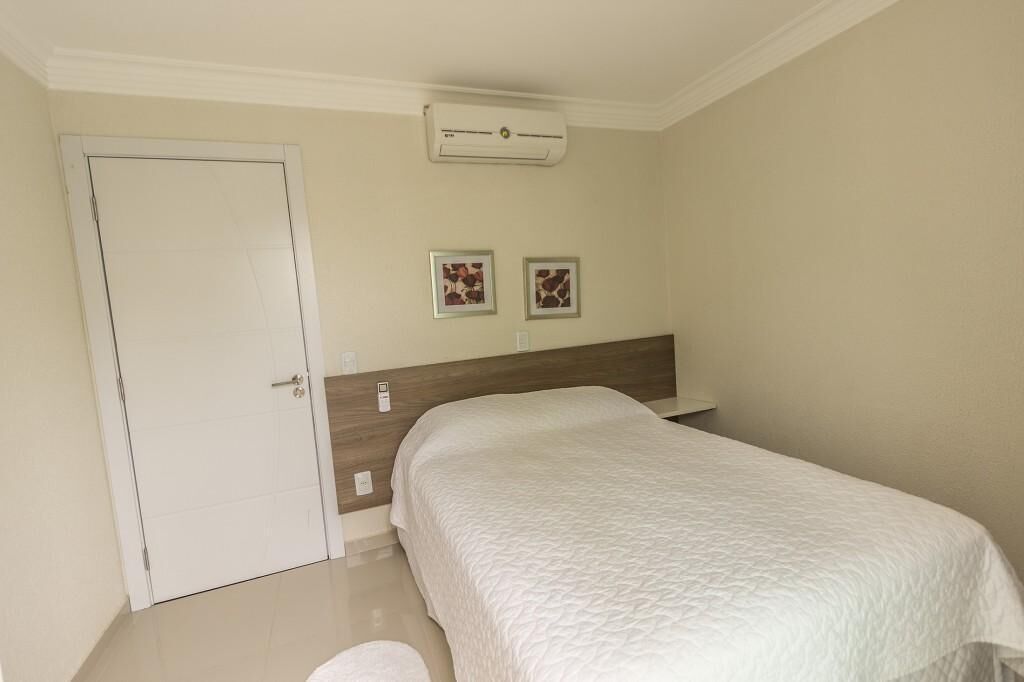 Minibar, individually decorated, individually furnished, desk