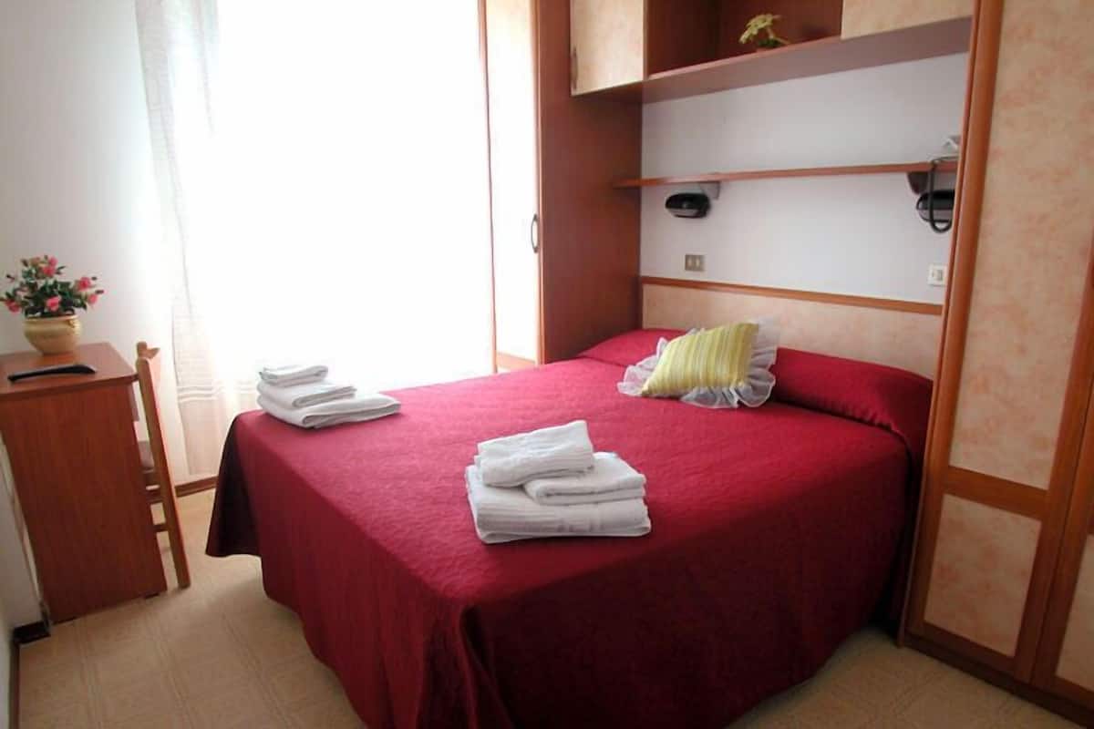 Desk, cots/infant beds, free WiFi