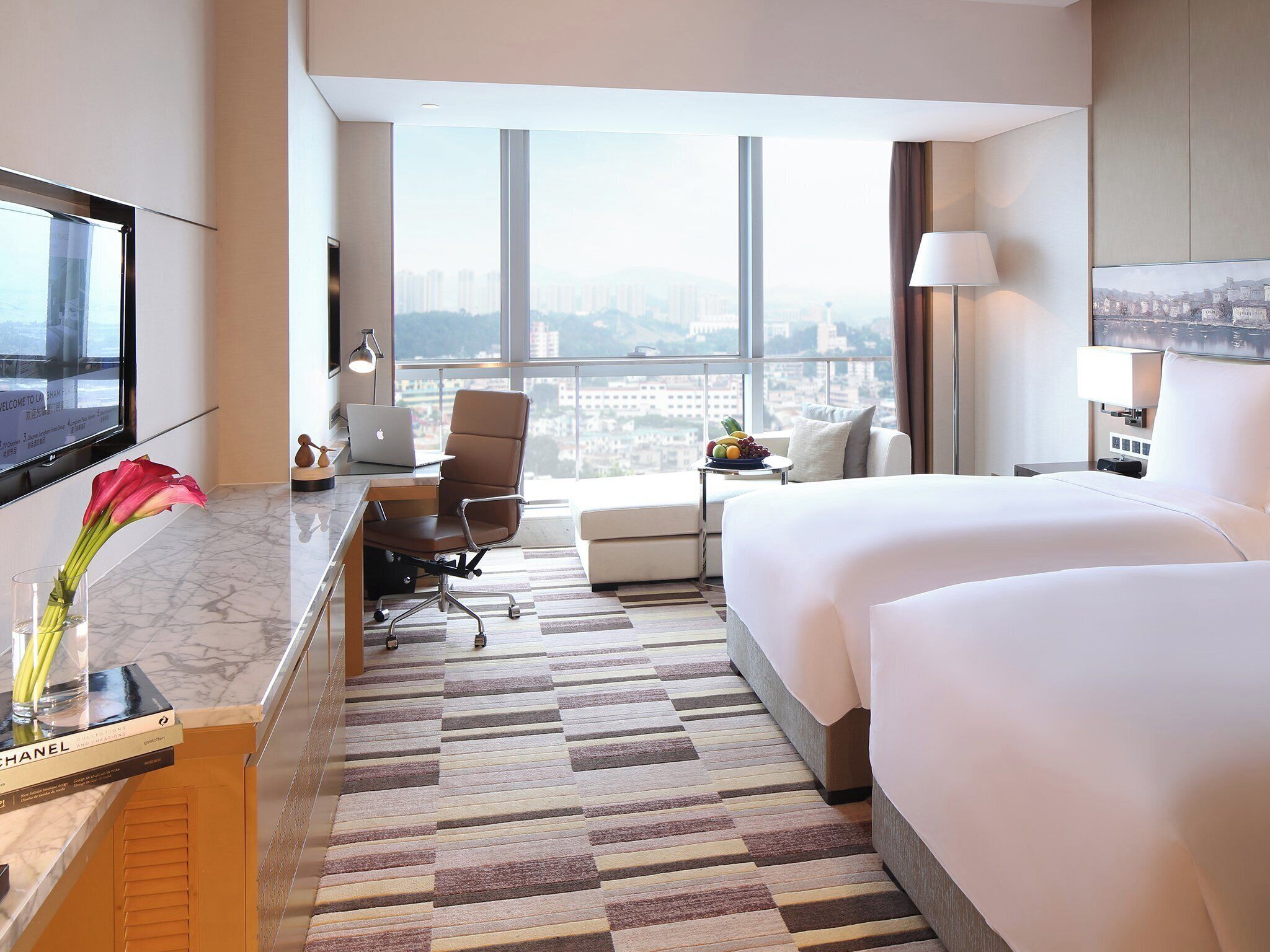 1 bedroom, premium bedding, in-room safe, desk