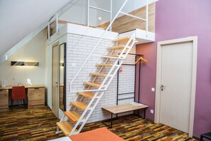 Luxury Triple Room, Multiple Beds | Premium bedding, minibar, in-room safe, desk