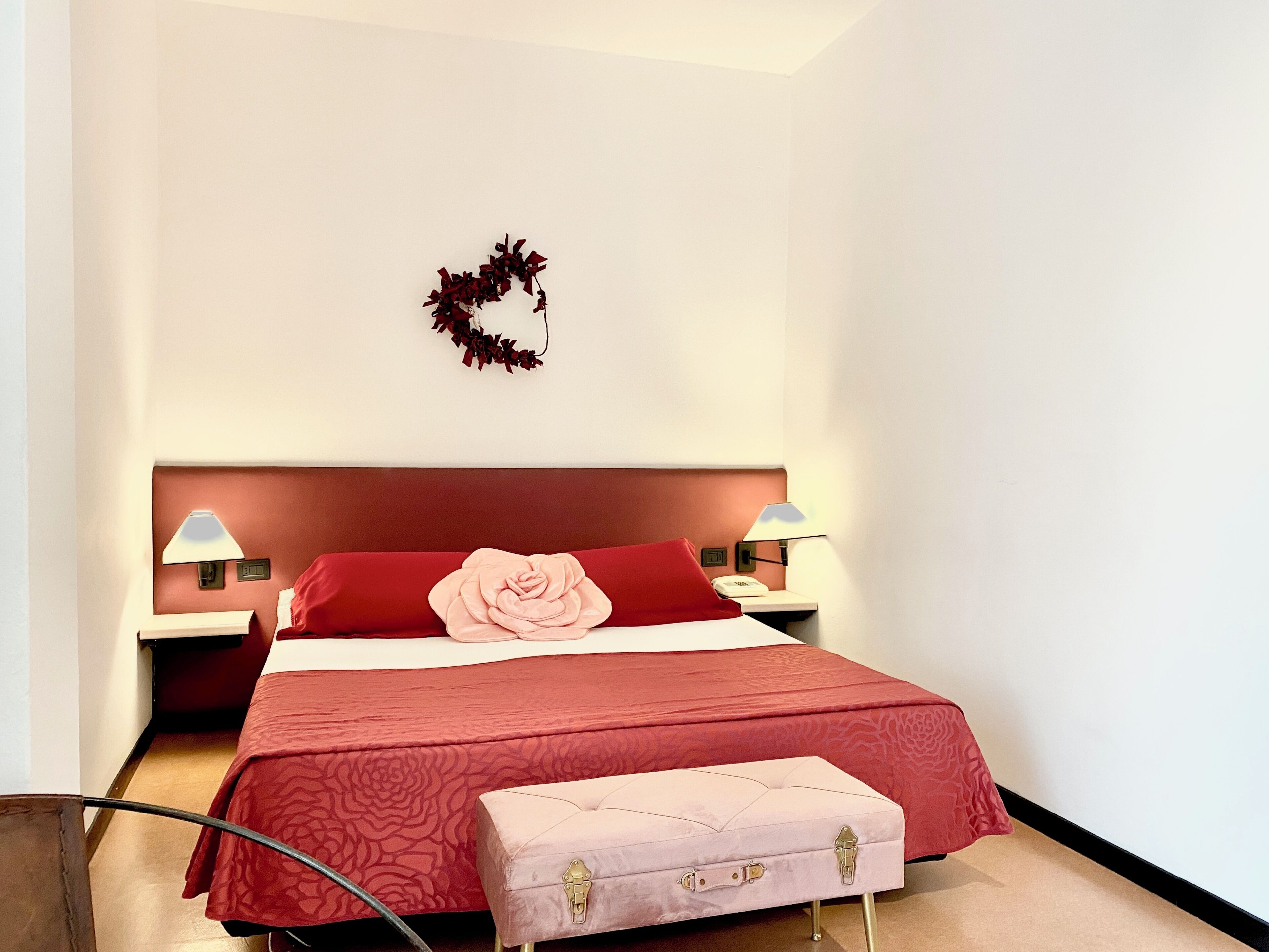 Premium bedding, in-room safe, desk, laptop workspace