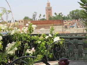 Pemandangan dari hartanah