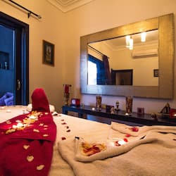 Behandelingskamers voor koppels, een stoombad, een Turks bad/hammam