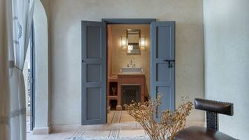 Chambre Double Standard, salle de bains privée | Salle de bain