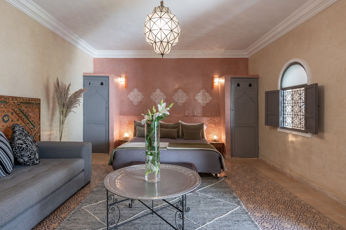 Habitación cuádruple familiar, varias camas, baño privado | 2 dormitorios, sábanas de algodón egipcio, ropa de cama de alta calidad