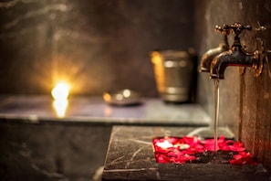 Steam room, Turkish bath, body treatments, body wraps, body scrubs - Riad Origines (Marrakech)