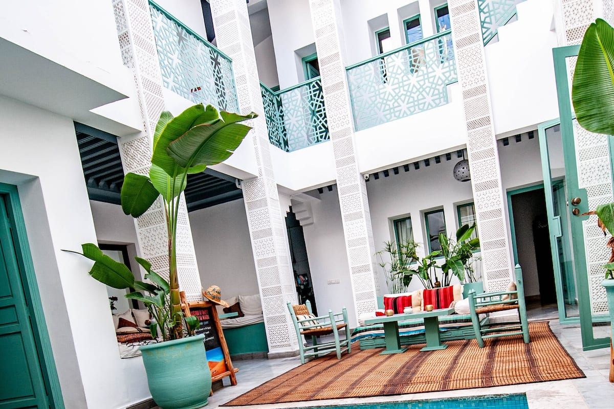 Traditional Townhome | Terrace/patio