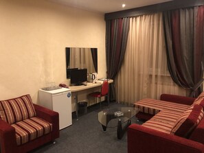 Superior Double Room - Jeppesen Residence (Almaty)