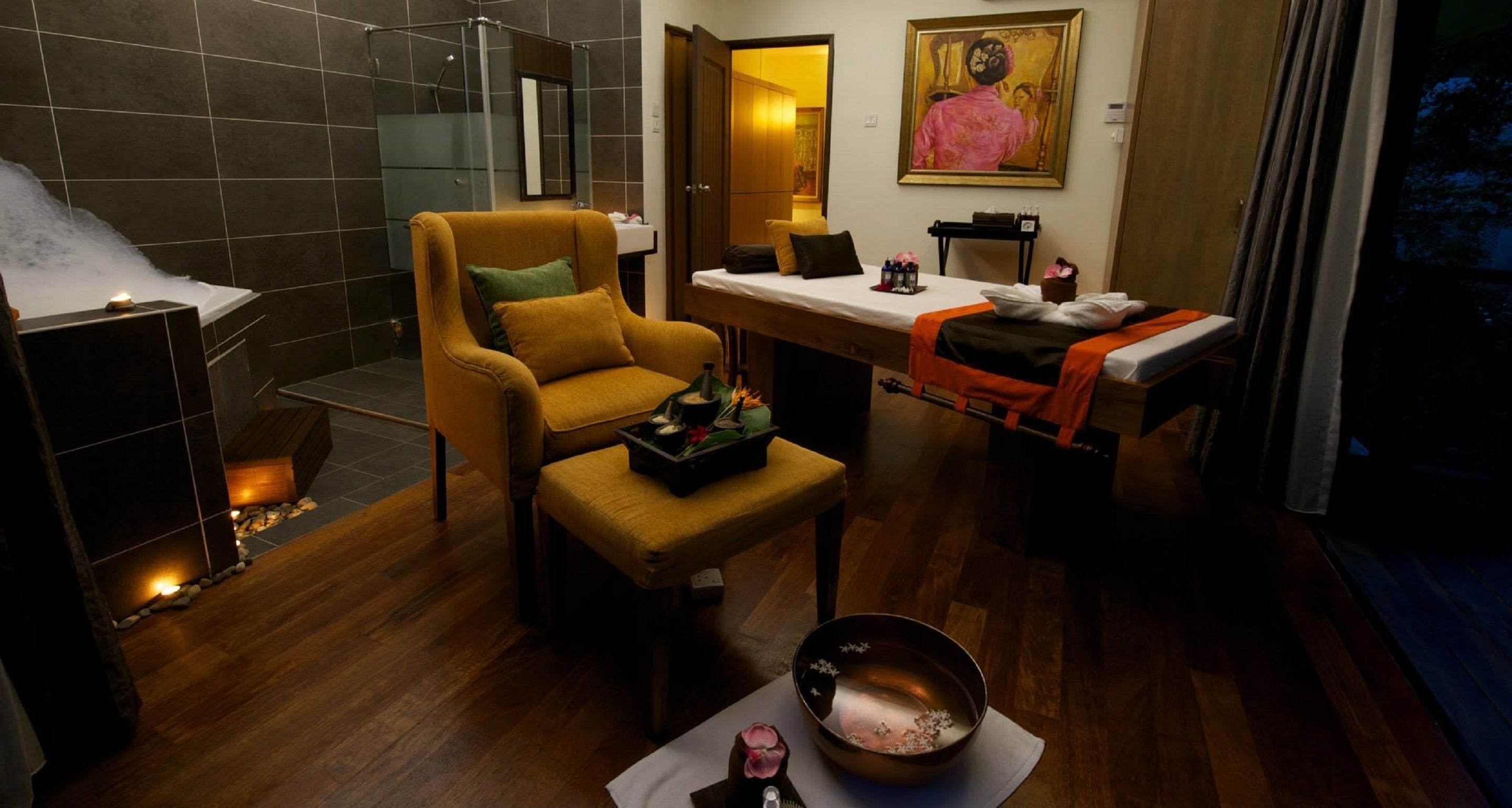 body treatments, aromatherapy, body scrubs, facials