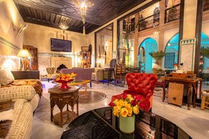 ロビー応接スペース