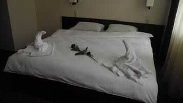 Desk, blackout drapes, iron/ironing board, free WiFi