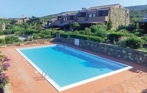 Piscine extérieure (ouverte en saison)