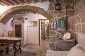 Deluxe Suite, Hot Tub | View from room