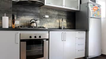 Studio | Cuisine privée | Grand réfrigérateur, micro-ondes, plaque de cuisson