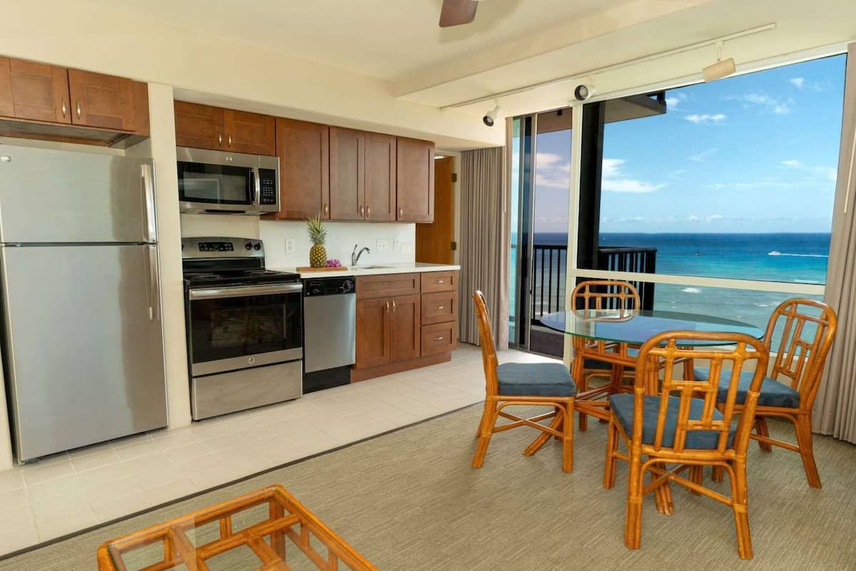 standard suite, 1 bedroom, 2 bathrooms | 1 bedroom, in-room safe, individually furnished, blackout curtains