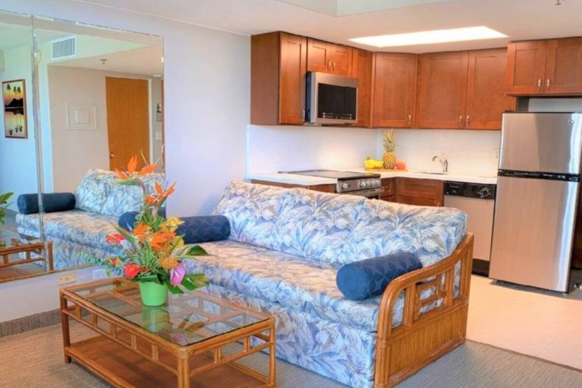 standard suite, 1 bedroom, 2 bathrooms (palm) | 1 bedroom, in-room safe, individually furnished, blackout curtains