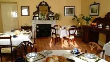 Free daily full breakfast