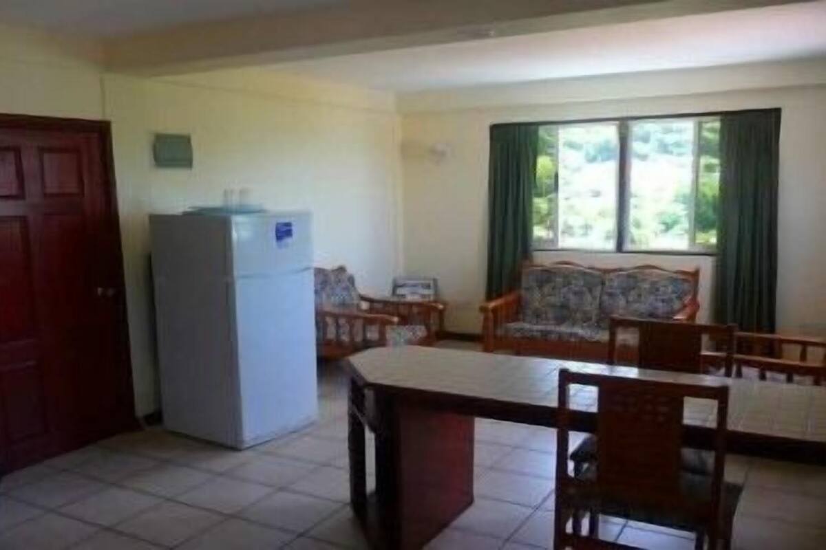Appartement, 1 grand lit, cuisine, vue montagne (No A/C, Apartment 9) | Salle de séjour