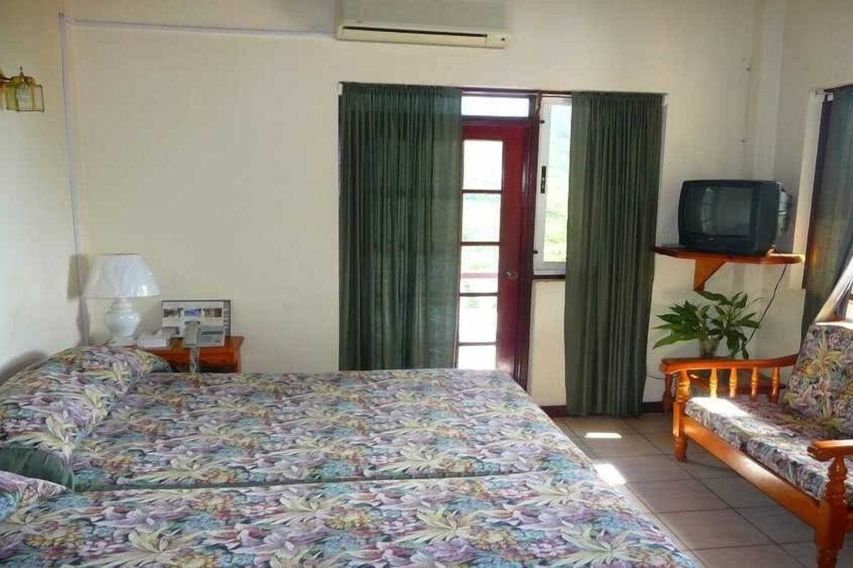 Chambre Supérieure, 2 lits doubles, vue océan (Room 1)