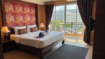 In-room safe, individually decorated, individually furnished, free WiFi