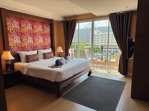 3 Bedroom Penthouse with Private Pool | In-room safe, individually decorated, individually furnished, free WiFi - Jomtien Beach Penthouses (Pattaya)