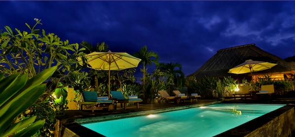 2 outdoor pools, pool umbrellas, pool loungers