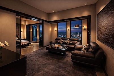 Grand Candi Hotel