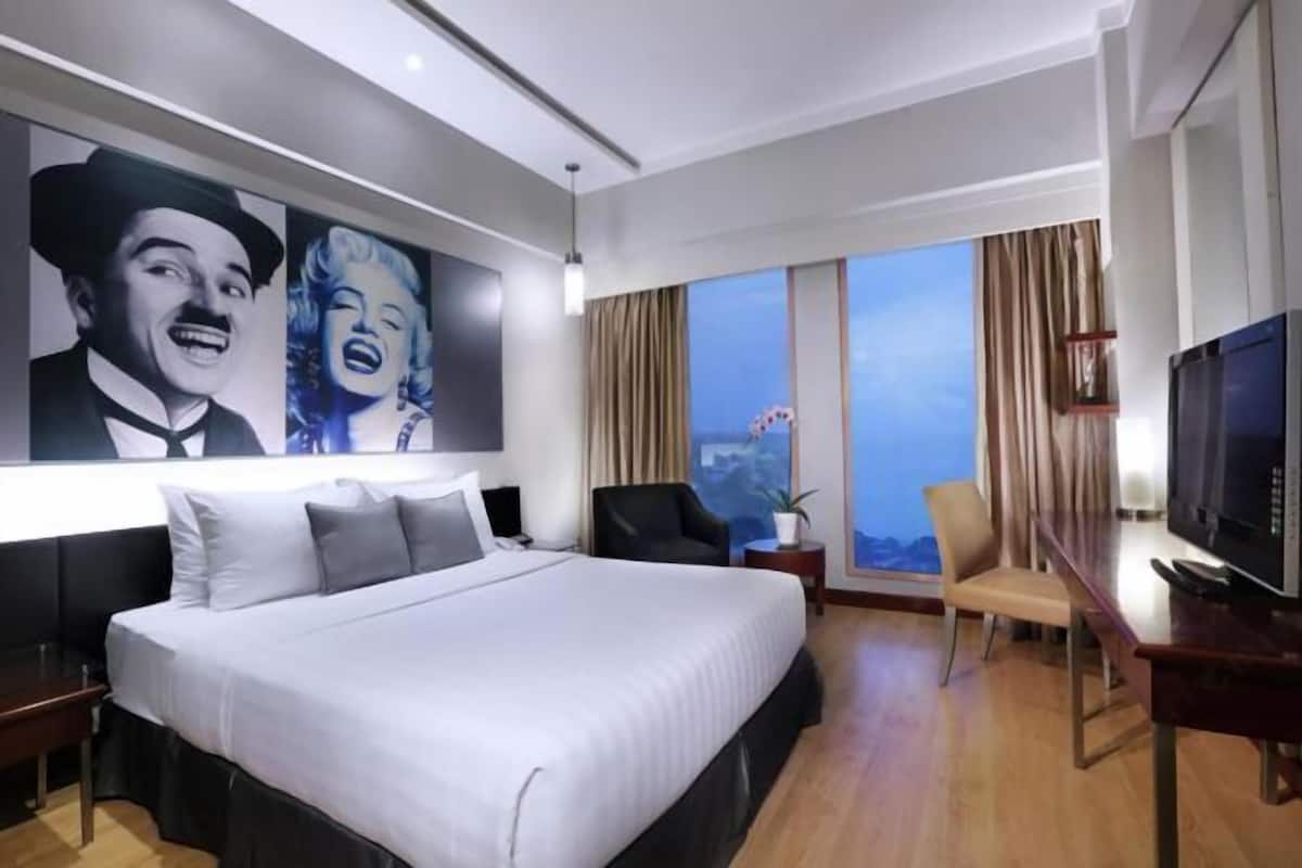1 bedroom, minibar, in-room safe, desk