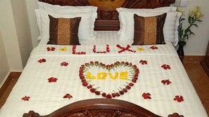 Minibar, desk, soundproofing, free WiFi - Lux Guesthouse (Battambang)