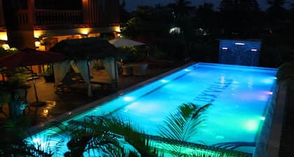 Lux Guesthouse
