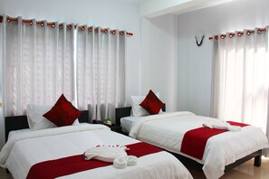 Deluxe Twin Room | 1 bedroom, minibar, in-room safe, individually decorated - Angkor Empire Boutique Hotel (Siem Reap)