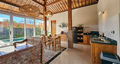 Svarna Suite Seminyak