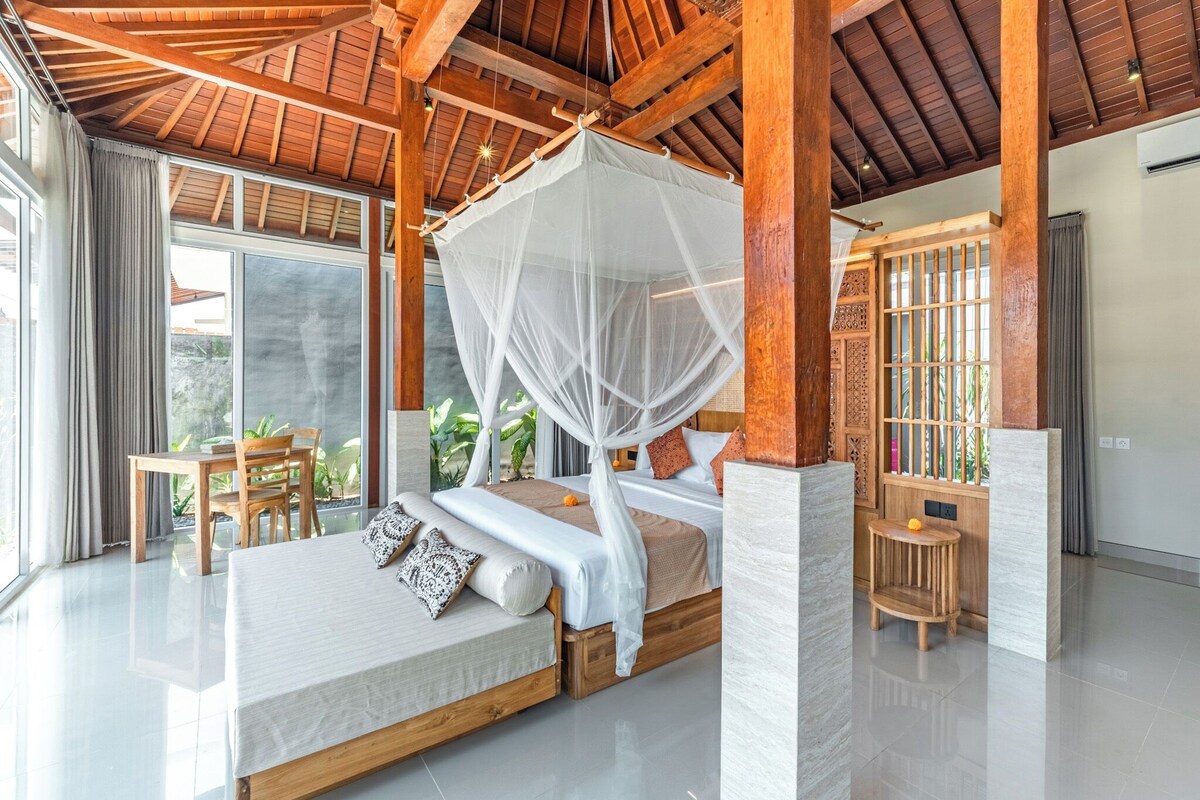 Villa, 1 Bedroom, Pool View | Premium bedding, minibar, in-room safe, desk