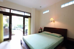 Deluxe Room (Airconditioned) | Cribs/infant beds, free WiFi - Citrus Tree B&B - Sulendra (Ubud)