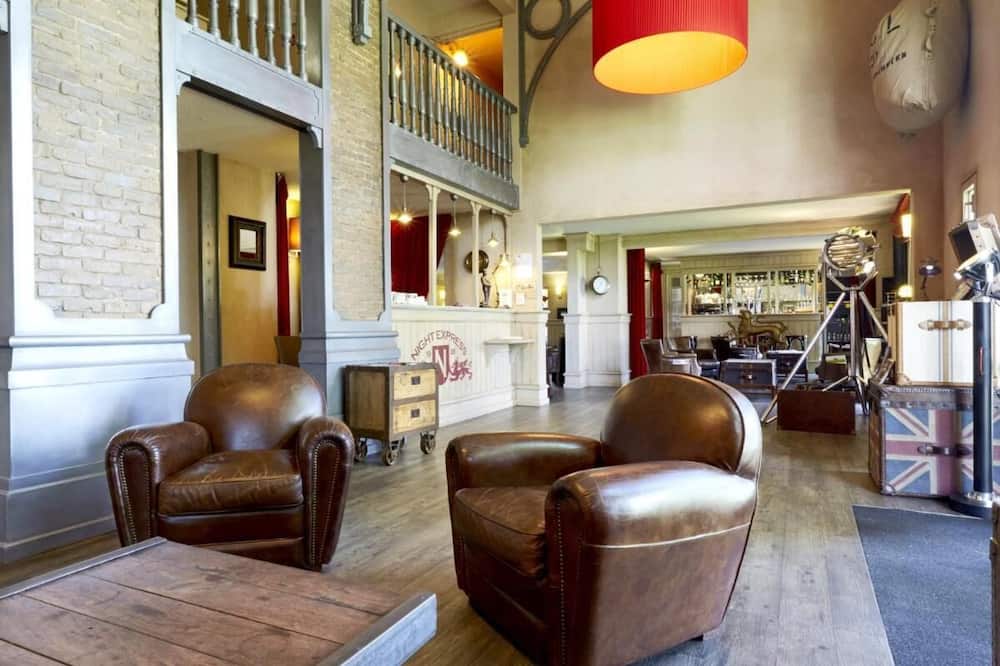 Brit Hotel Essentiel CHOLET