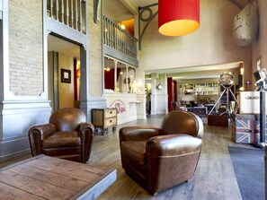 Reception -  Brit Hotel Essentiel CHOLET (Cholet)