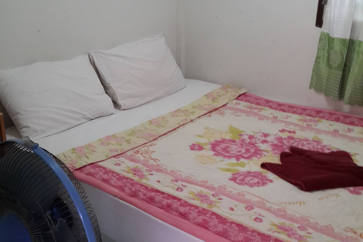 Double or Twin Room (Big fan room) | Katil lipat simpan/tambahan, Wi-fi percuma 