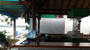 Bar (on property) - Calm Beach Resort (Koh Samui)