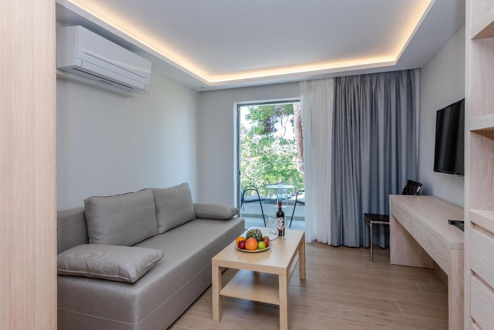 16-inch tv with satellite channels