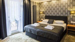 Minibar, safe på rommet og wi-fi (inkludert)